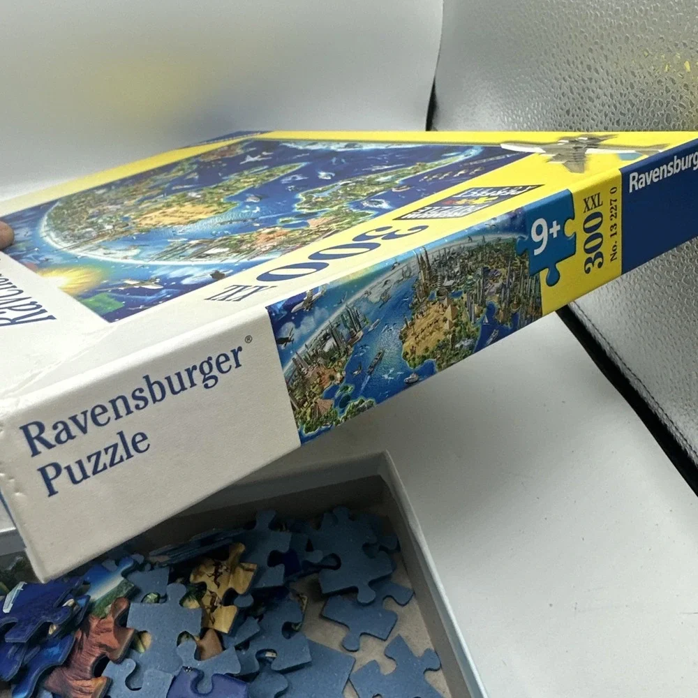 Ravensburger World Landmarks Map 300‎ Piece XXL Puzzle Used